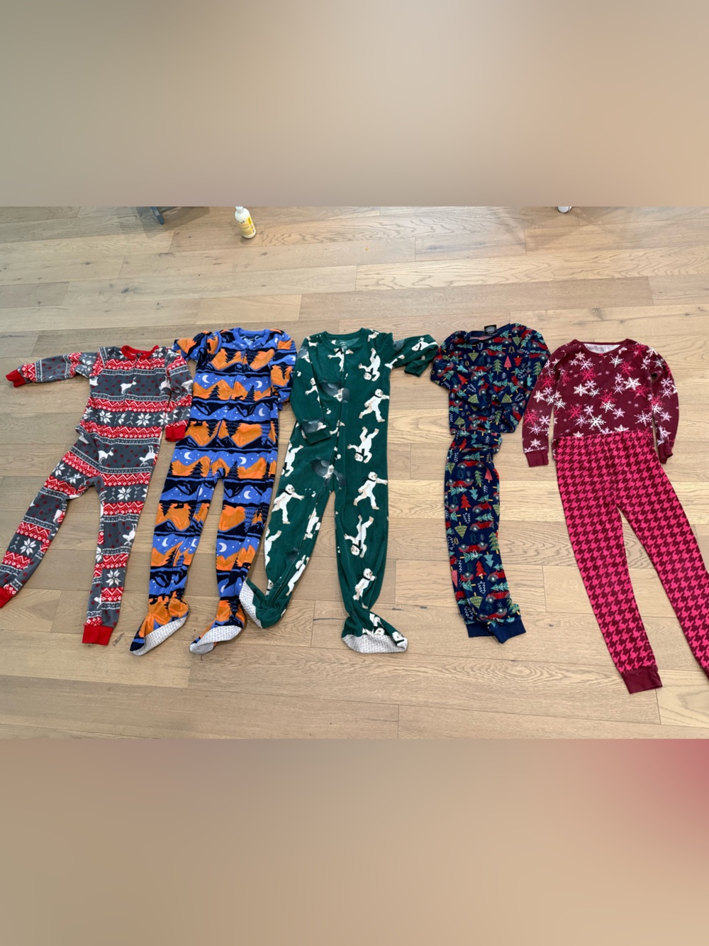 Kids Pajamas – Size 7 – 5 Sets